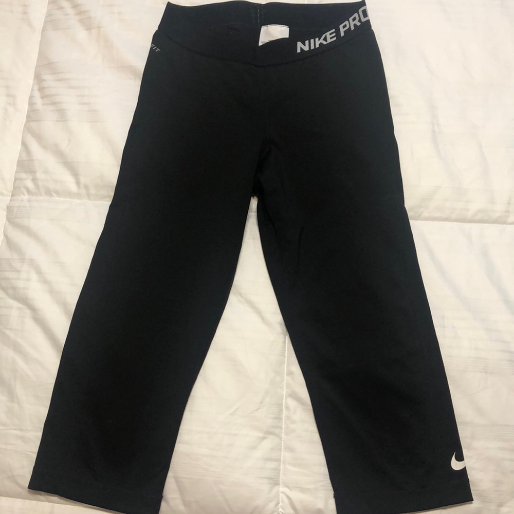 Nike Pro Capri Legging Size Small